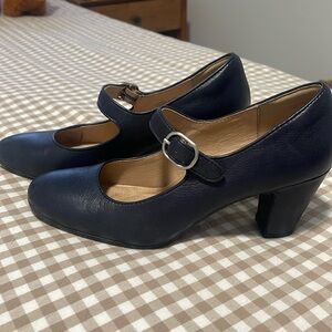 Söfft Leslie Mary Jane Heels